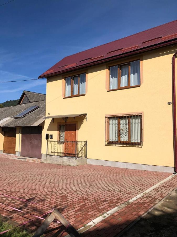 Затишна Оселя Leilighet Mizhhirya  Eksteriør bilde